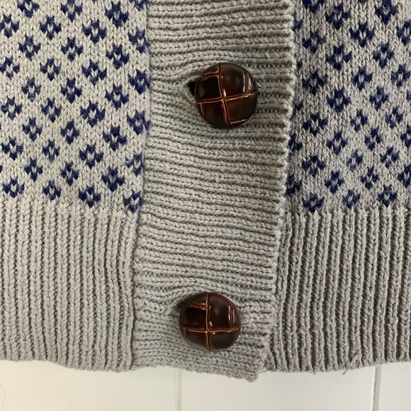 Roxy Cardigan - Picture 3 of 5